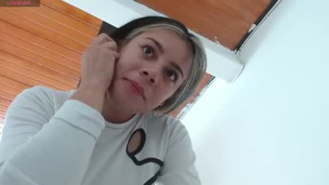 Adhara Montiel online show from July 12, 2026, 6:43 pm