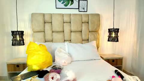 AdharaSmithh online show from December 1, 2025, 7:30 pm