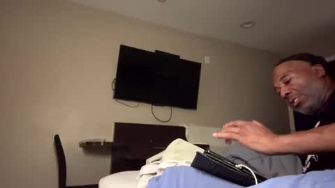 Snapshot of adick_ting chatting on December 23, 2024, 12:41 pm adick_ting online show from December 23, 2024, 12:41 pm