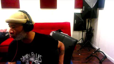 Snapshot of adick_ting chatting on January 7, 2025, 1:49 am adick_ting online show from January 7, 2025, 1:49 am