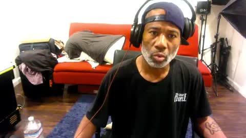 Snapshot of adick_ting chatting on September 20, 2025, 7:09 am adick_ting online show from September 20, 2025, 7:09 am