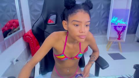 adisson_petite1 online show from January 10, 2026, 6:42 pm