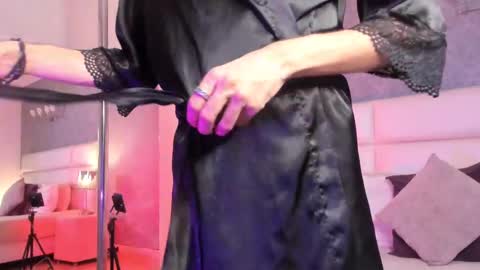 Adonis  online show from October 7, 2025, 8:50 pm