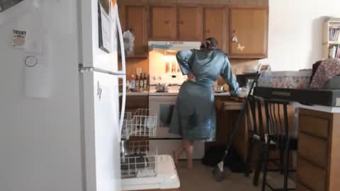 Snapshot of adorable22 chatting on February 21, 2025, 6:37 pm adorable22 online show from February 21, 2025, 6:37 pm