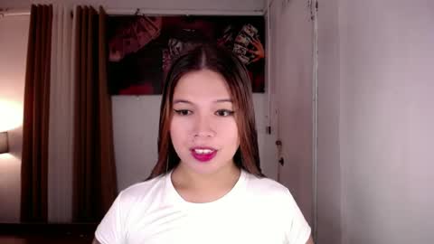 adorabletsforyouxx online show from June 28, 2026, 5:35 am