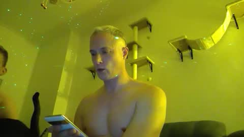 adreamcumstrue online show from September 27, 2025, 9:53 pm