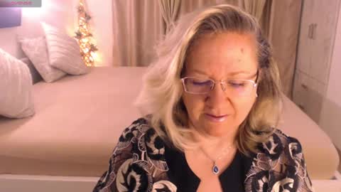 Cryna online show from January 10, 2025, 4:54 am