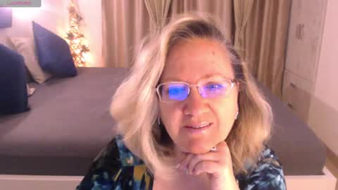 Cryna online show from January 14, 2025, 5:40 am