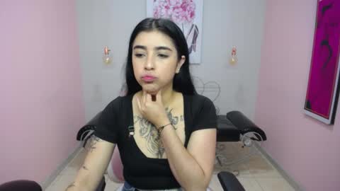Adri  online show from May 11, 2026, 12:44 pm
