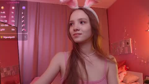 Snapshot of adria_arjona chatting on June 11, 2026, 7:50 am Eva online show from June 11, 2026, 7:50 am