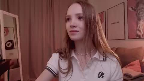 Snapshot of adria_arjona chatting on June 27, 2026, 7:57 am Eva online show from June 27, 2026, 7:57 am