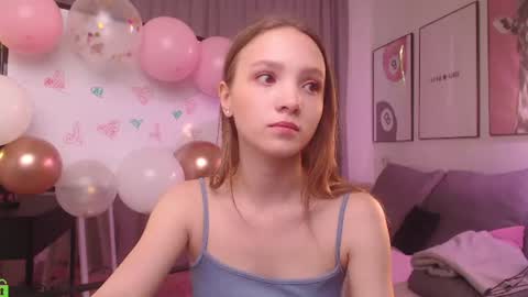 Snapshot of adria_arjona chatting on July 5, 2026, 1:23 am Eva online show from July 5, 2026, 1:23 am