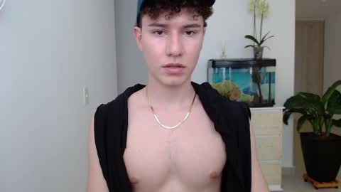 adrian morelli online show from December 10, 2024, 7:32 pm