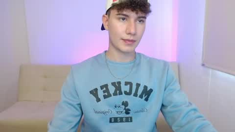 Snapshot of adrian_morelli chatting on April 30, 2026, 6:36 pm adrian morelli online show from April 30, 2026, 6:36 pm