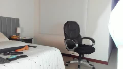 Snapshot of adriana71 chatting on February 3, 2026, 6:22 am Adriana online show from February 3, 2026, 6:22 am