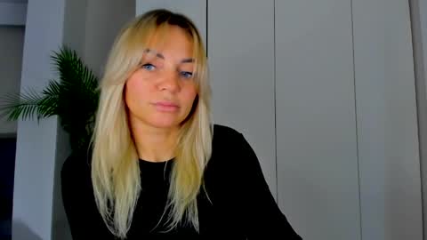Snapshot of adriana_coy_ chatting on April 3, 2026, 3:10 pm Adriana online show from April 3, 2026, 3:10 pm