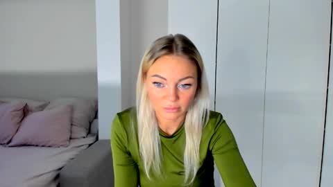 Snapshot of adriana_coy_ chatting on May 16, 2026, 6:21 am Adriana online show from May 16, 2026, 6:21 am