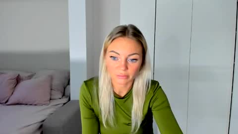 Snapshot of adriana_coy_ chatting on May 16, 2026, 6:54 am Adriana online show from May 16, 2026, 6:54 am