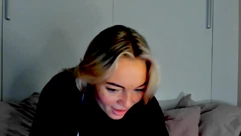 Snapshot of adriana_coy_ chatting on May 27, 2026, 4:37 pm Adriana online show from May 27, 2026, 4:37 pm