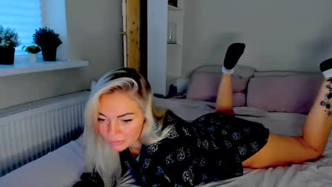 Snapshot of adriana_coy_ chatting on May 30, 2026, 5:15 am Adriana online show from May 30, 2026, 5:15 am