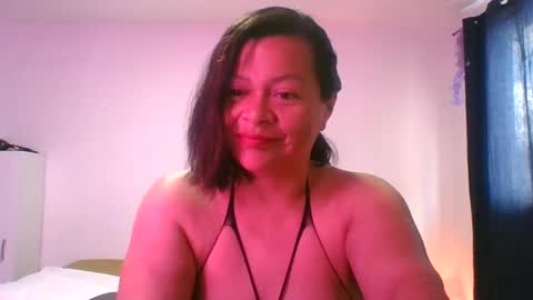 Snapshot of adrianagogo18 chatting on October 5, 2025, 1:53 pm adrianagogo18 online show from October 5, 2025, 1:53 pm