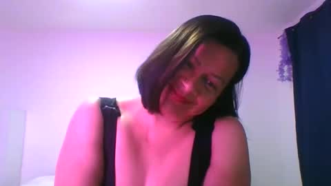 Snapshot of adrianagogo18 chatting on October 7, 2025, 11:02 pm adrianagogo18 online show from October 7, 2025, 11:02 pm