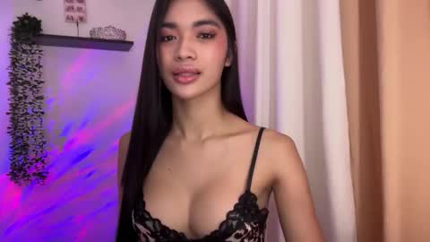 Adriana online show from September 27, 2025, 2:33 pm