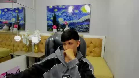 Snapshot of adrianfranko chatting on July 28, 2026, 4:39 pm Adrian Franco online show from July 28, 2026, 4:39 pm