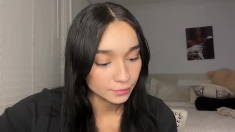 Adrianna  online show from February 7, 2025, 6:03 am