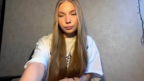 Caroline online show from April 1, 2026, 2:25 pm