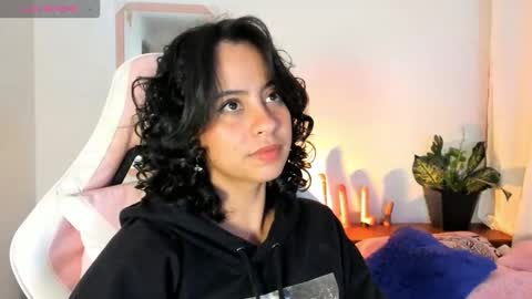 Snapshot of adriannyp chatting on October 31, 2025, 2:45 am adrianny online show from October 31, 2025, 2:45 am