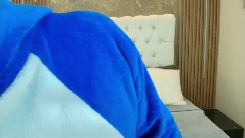 adrianstark_ online show from May 23, 2026, 1:04 pm