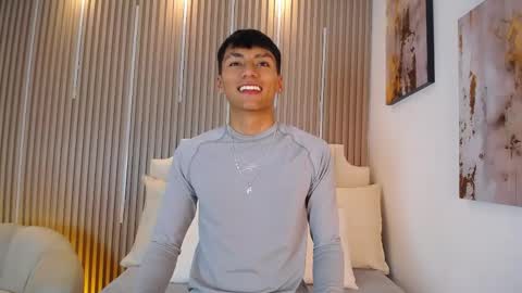 adrianstark_ online show from May 25, 2026, 12:44 pm