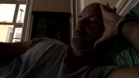 adrienfromparis online show from October 3, 2025, 6:54 am