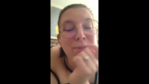 Snapshot of aelinafterdark chatting on June 6, 2026, 2:55 pm aelinafterdark online show from June 6, 2026, 2:55 pm