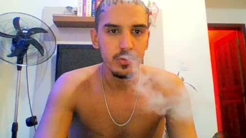 Snapshot of aelucius chatting on January 14, 2025, 3:01 am Luci online show from January 14, 2025, 3:01 am