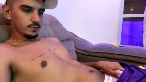 Snapshot of aelucius chatting on January 28, 2025, 4:18 am Luci online show from January 28, 2025, 4:18 am