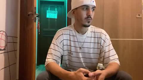 Snapshot of aelucius chatting on September 13, 2025, 3:06 am Luci online show from September 13, 2025, 3:06 am