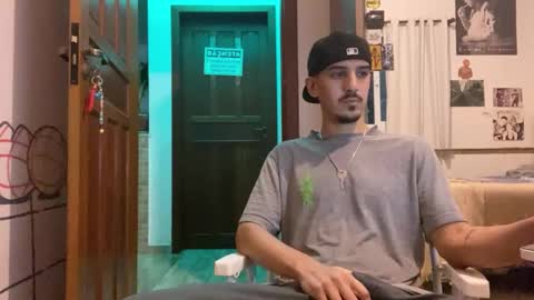 Snapshot of aelucius chatting on September 16, 2025, 1:39 am Luci online show from September 16, 2025, 1:39 am