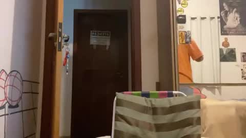 Snapshot of aelucius chatting on September 19, 2025, 5:09 am Luci online show from September 19, 2025, 5:09 am