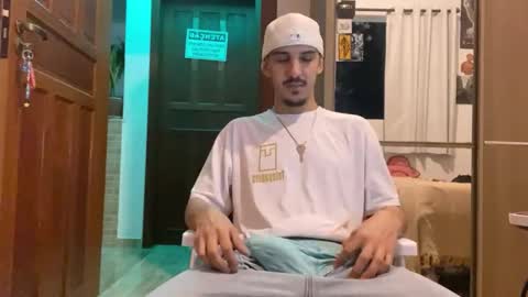 Snapshot of aelucius chatting on September 20, 2025, 3:29 am Luci online show from September 20, 2025, 3:29 am