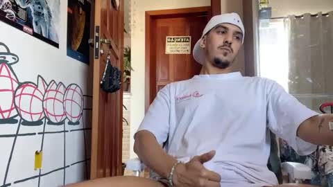 Snapshot of aelucius chatting on November 11, 2025, 7:14 pm Luci online show from November 11, 2025, 7:14 pm