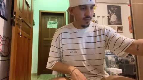 Snapshot of aelucius chatting on November 14, 2025, 1:26 am Luci online show from November 14, 2025, 1:26 am