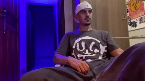 Snapshot of aelucius chatting on November 29, 2025, 12:02 am Luci online show from November 29, 2025, 12:02 am