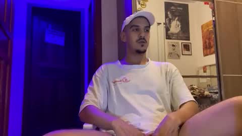 Snapshot of aelucius chatting on December 2, 2025, 1:55 am Luci online show from December 2, 2025, 1:55 am