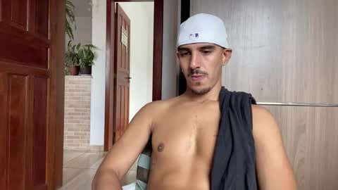 Snapshot of aelucius chatting on February 2, 2026, 7:12 pm Luci online show from February 2, 2026, 7:12 pm