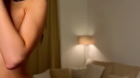 aerisblue online show from October 28, 2025, 8:11 pm