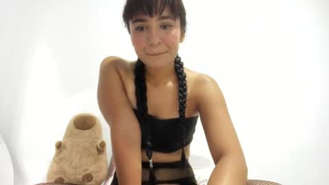 Pau  online show from July 25, 2026, 9:12 pm