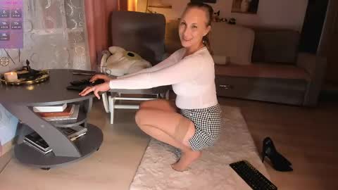 OneAfa online show from April 17, 2026, 9:40 pm