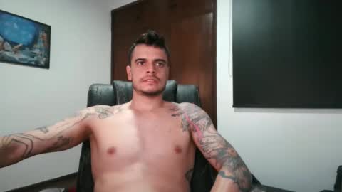 Snapshot of affoihaha chatting on March 8, 2025, 1:36 pm affoihaha online show from March 8, 2025, 1:36 pm